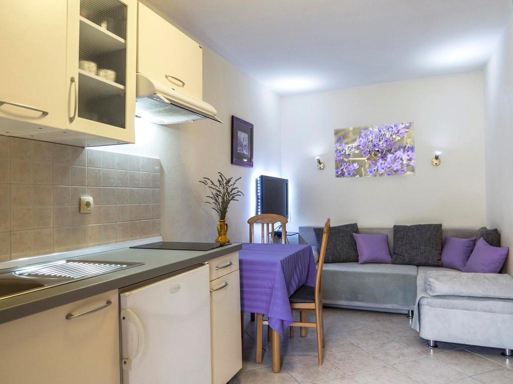 Apartments Tomasic Baska  Exterior photo